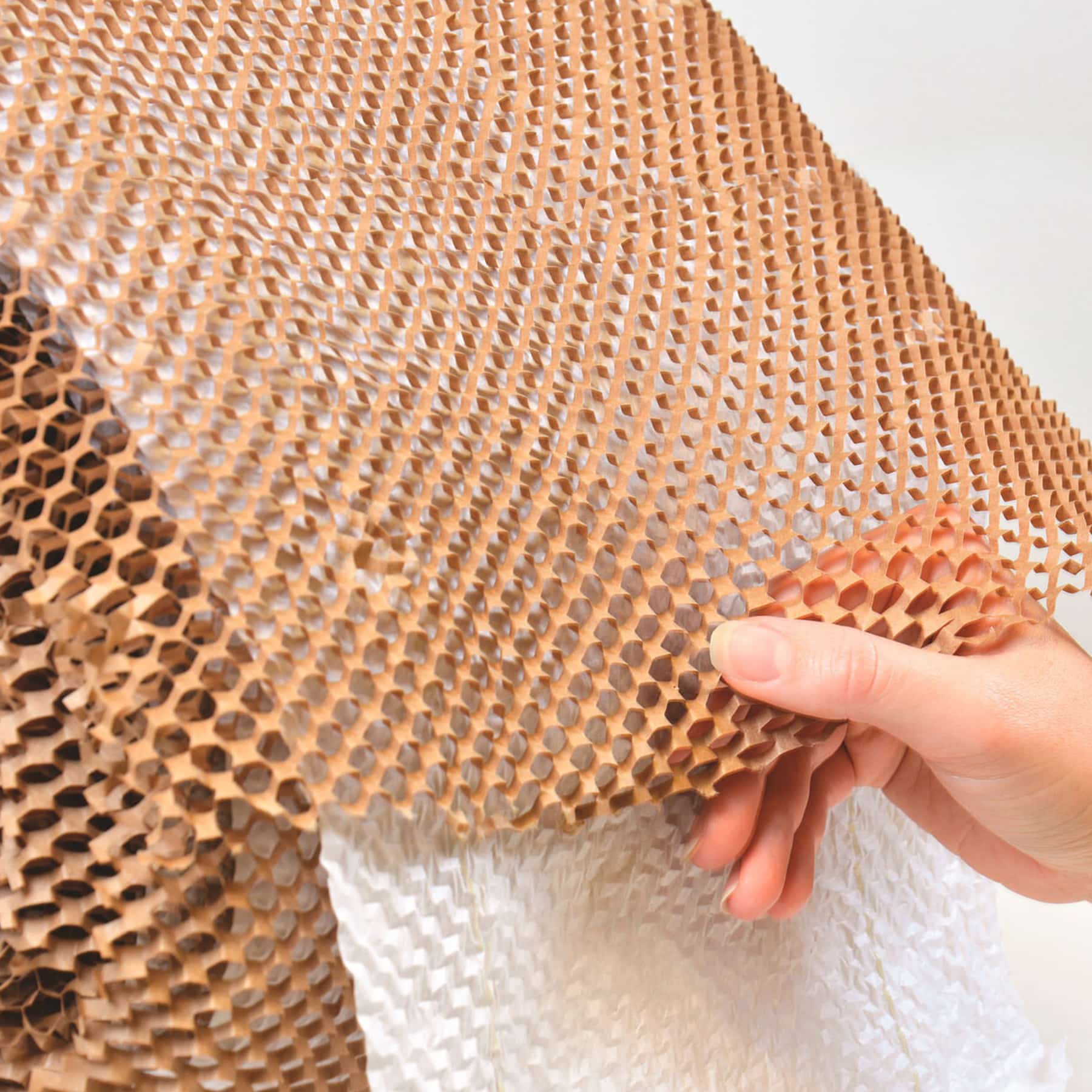 Geami 420m Brown Die Cut Paper Roll Maxpack